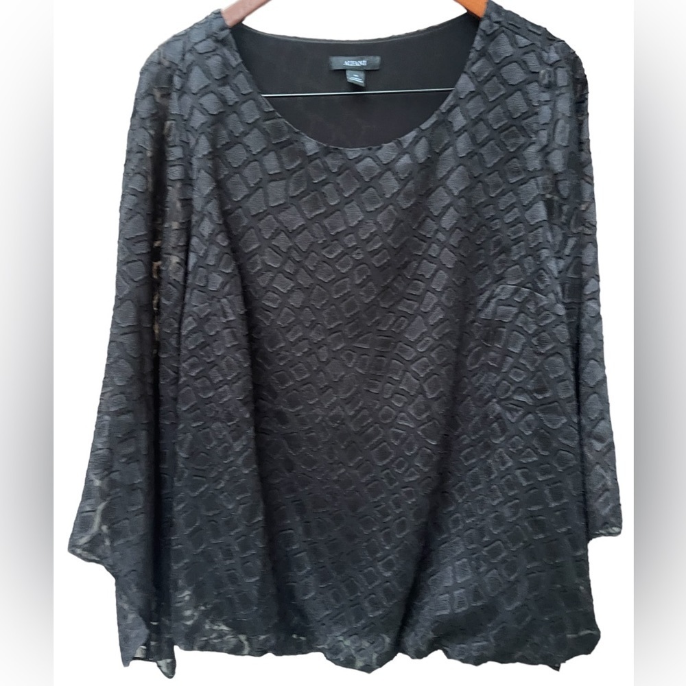 🔥🖤Alfani women’s blouse size 1X with dramatic angel sleeves. BEAUTIFUL!